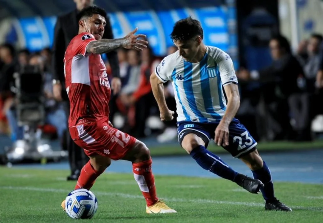 Por su jerarquía: Racing le gana en Chile a Ñublense con goles de Rojas y  Guerrero - Doble Amarilla
