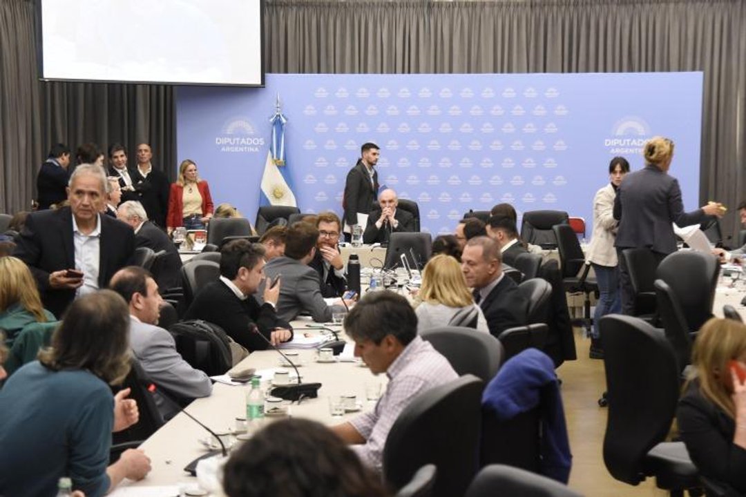 Diputados tendrá una "super agenda" con los emplazamientos que logró imponer la oposición