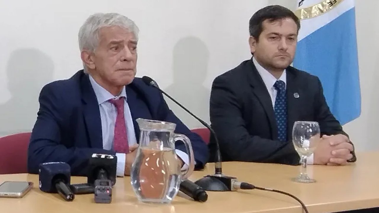 Mientras tambalea Cuneo Libarona, el gobierno decidió desplazar al titular de la UIF