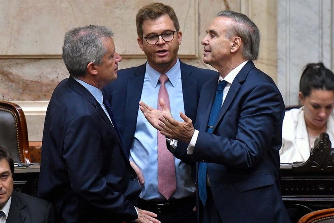 Tras el escándalo cripto, dialoguistas piden la presencia de funcionarios para que den explicaciones