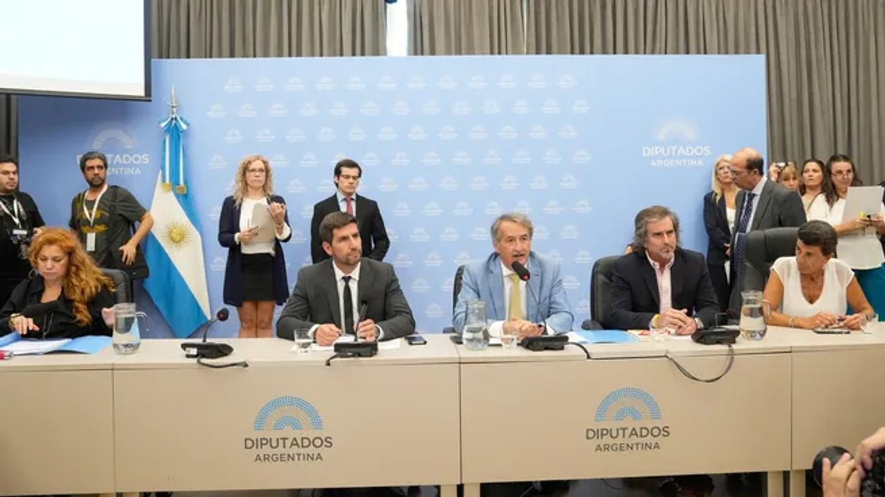 Escándalo $Libra: avanzan dictámenes para citar a funcionarios y crear una comisión investigadora