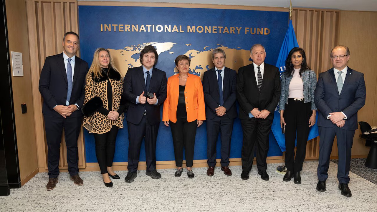 El Fondo anunció que llegó a un "acuerdo técnico" para un préstamo de U$S 20.000 millones a la Argentina