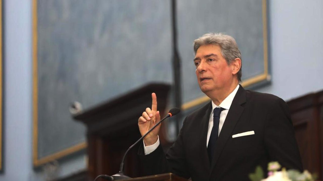 Investigan un intento de hackeo al teléfono celular del presidente de la Corte, Horacio Rosatti