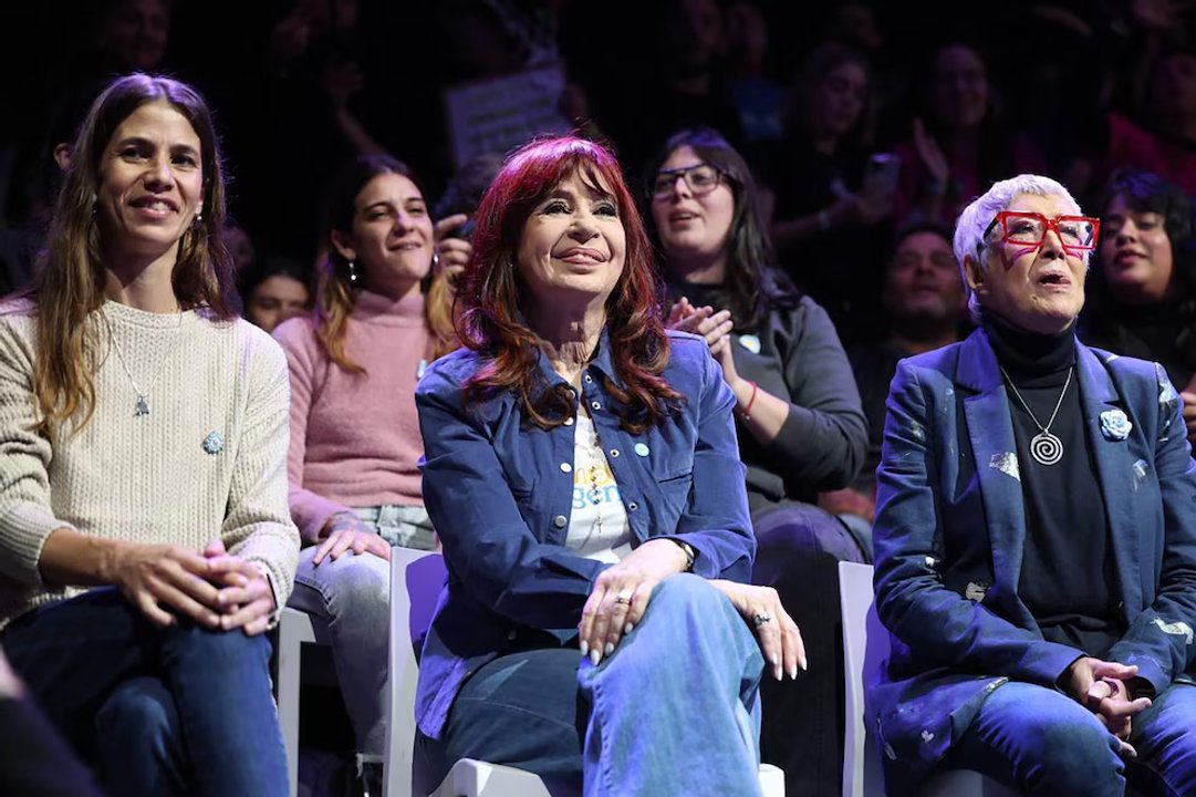 Entre advertencias y reclamos, Cristina Kirchner criticó al Gobierno y pidió unidad dentro del PJ