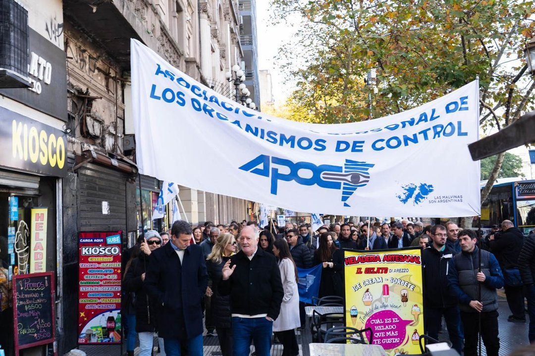 Organizaciones sindicales marcharon al Congreso para que se designen a los auditores de la AGN