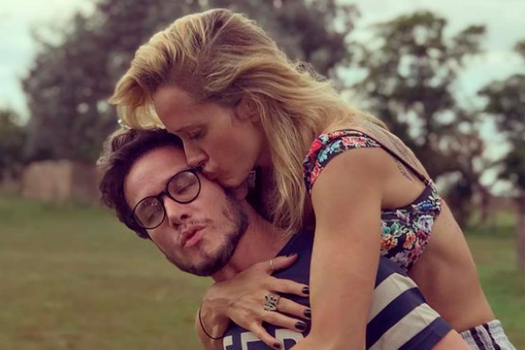 La contundente respuesta de Emanuel Ortega a las críticas del biógrafo de Milei a Julieta Prandi