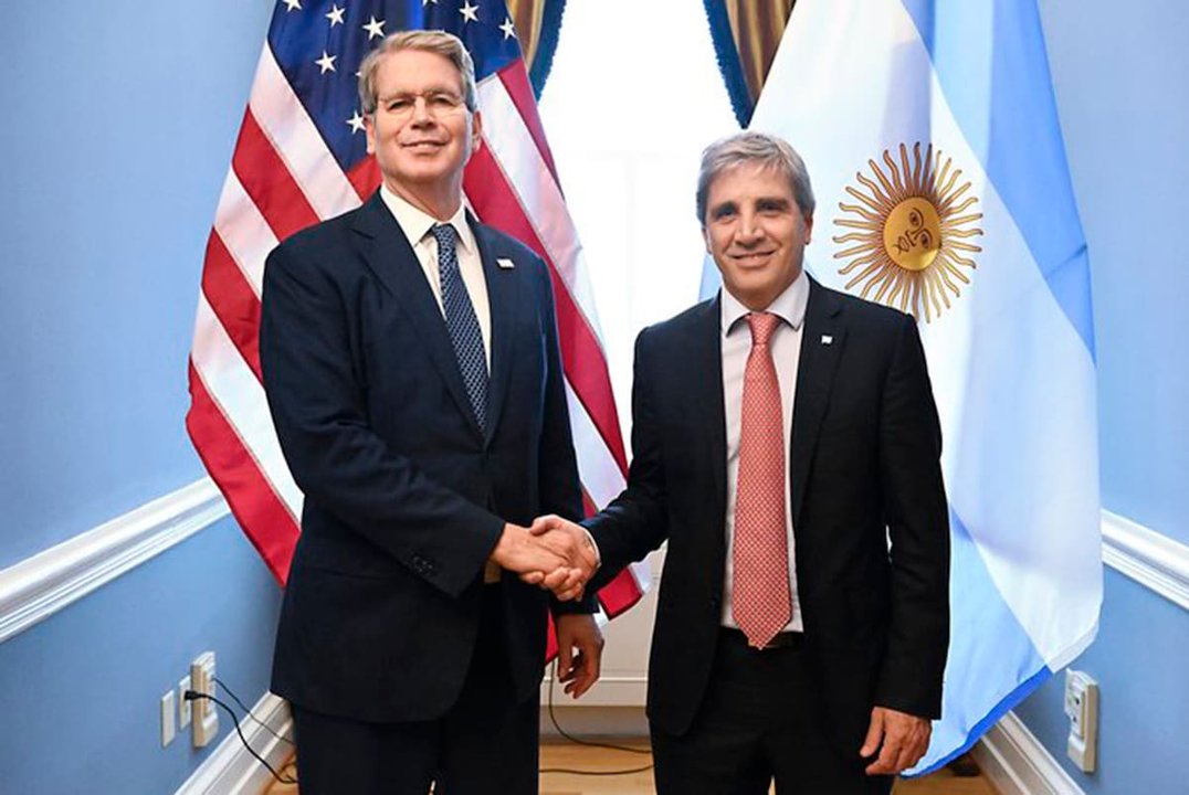 ¿Acceso al uranio argentino? Qué negocia Caputo con Bessent a cambio del salvataje