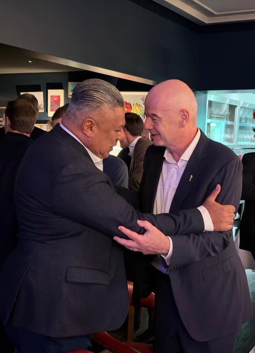 Tapia se reunió con Infantino antes del Consejo de la FIFA en Zúrich: expectativa por la ampliación de cupos para el Mundial 2030